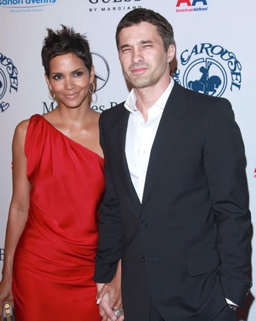 Engaged Reports Confirm Halle Berry Is Engaged To Beau Olivier Martinez The Young Black